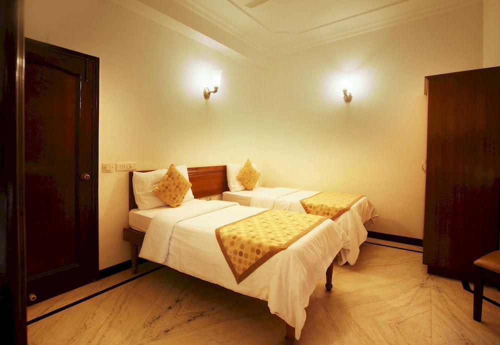 Fabhotel Lord Inn New Delhi Eksteriør billede