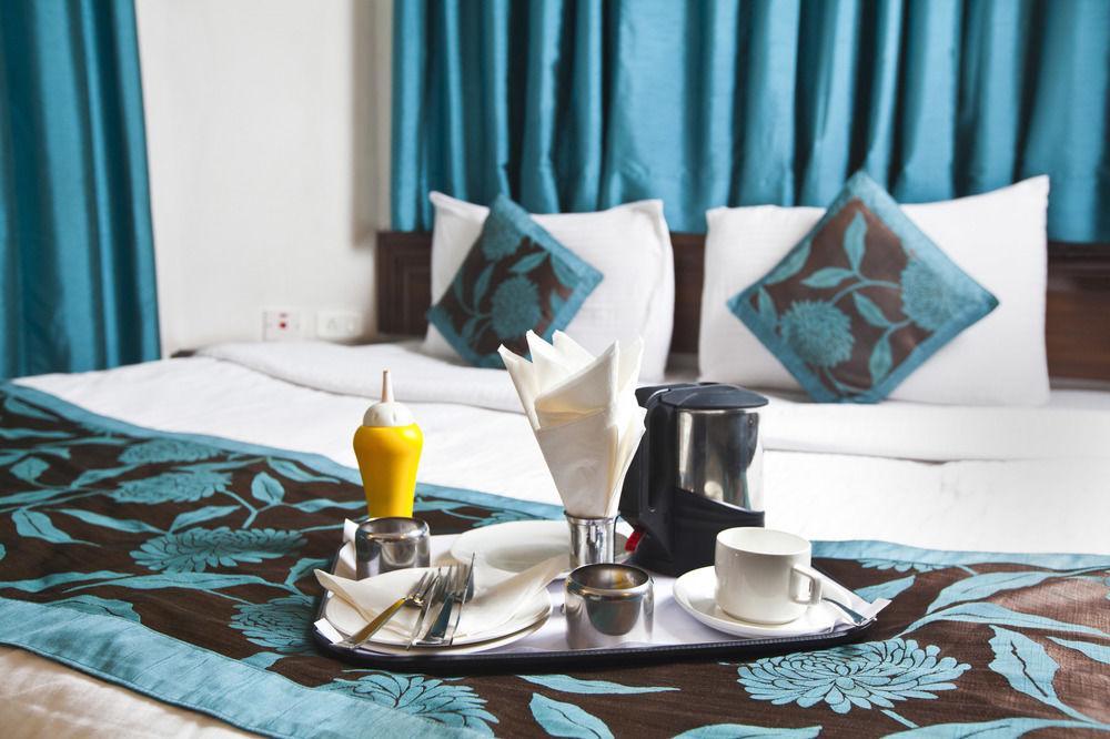 Fabhotel Lord Inn New Delhi Eksteriør billede